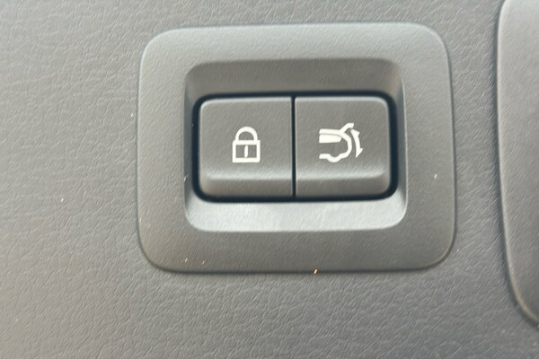 Used Mazda CX-30 2022 for sale - 76155971: Photo 24