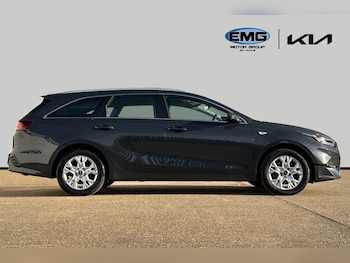 Used Kia Ceed 2023 for sale - 77638571: Photo