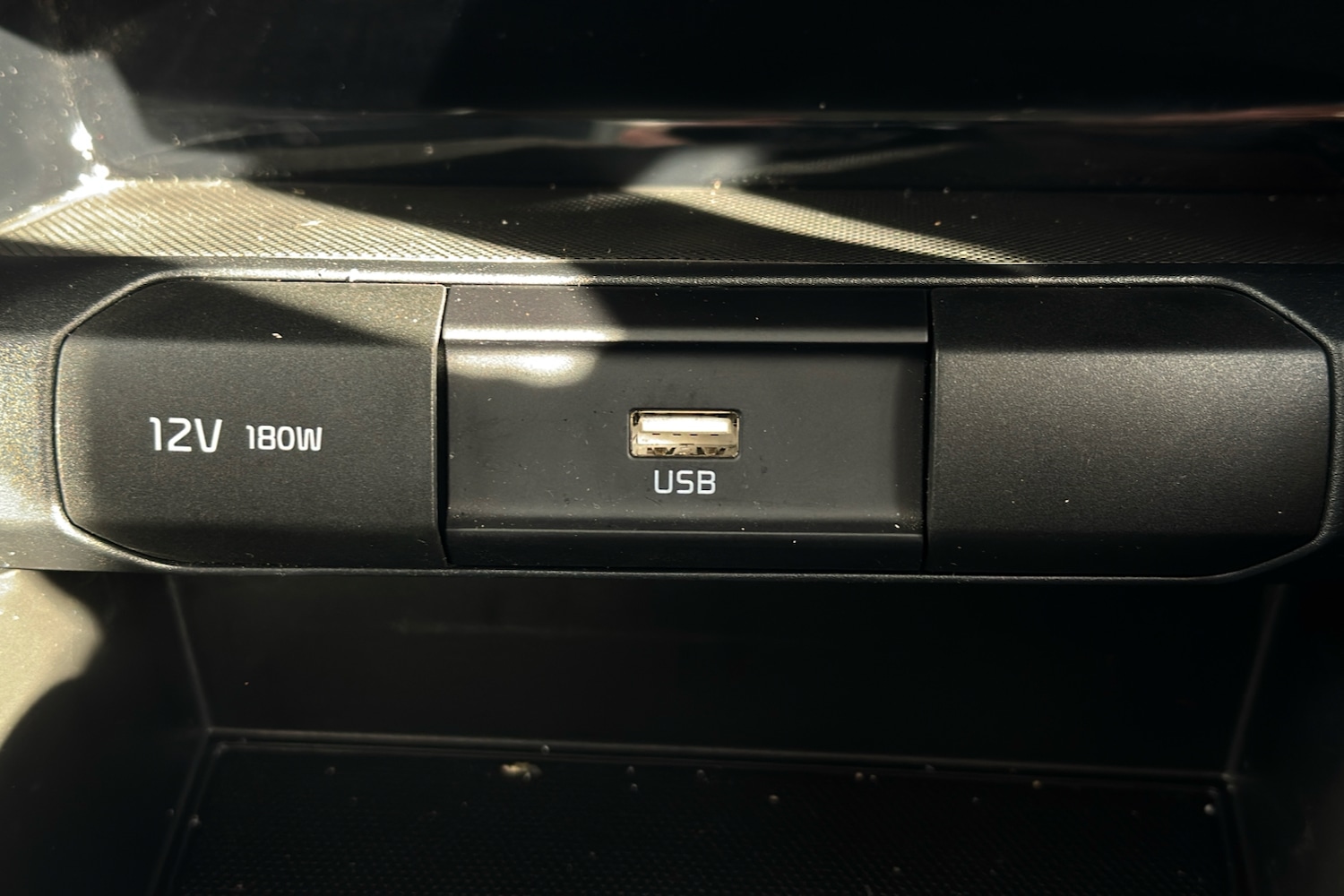 Used Kia Stonic 2022 for sale - 76310498: Photo 22