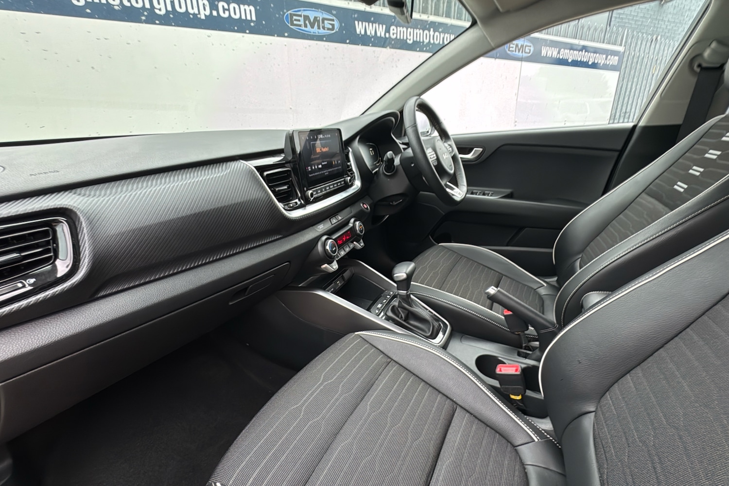 Used Kia Stonic 2024 for sale - 76705310: Photo 11