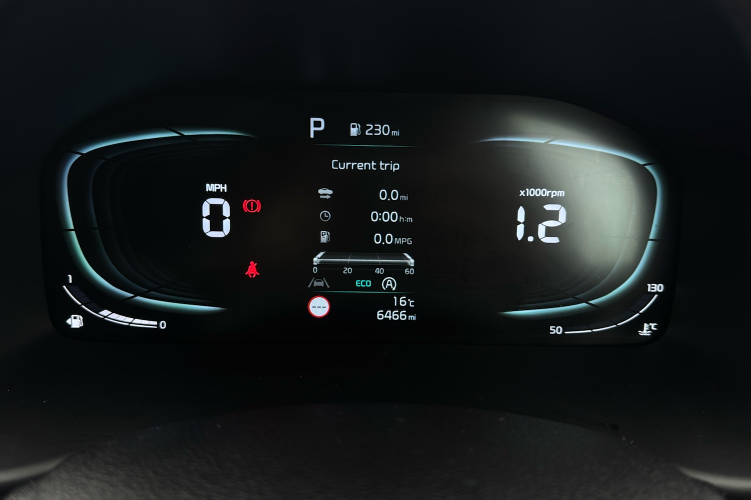 Used Kia Stonic 2024 for sale - 76705310: Photo 14