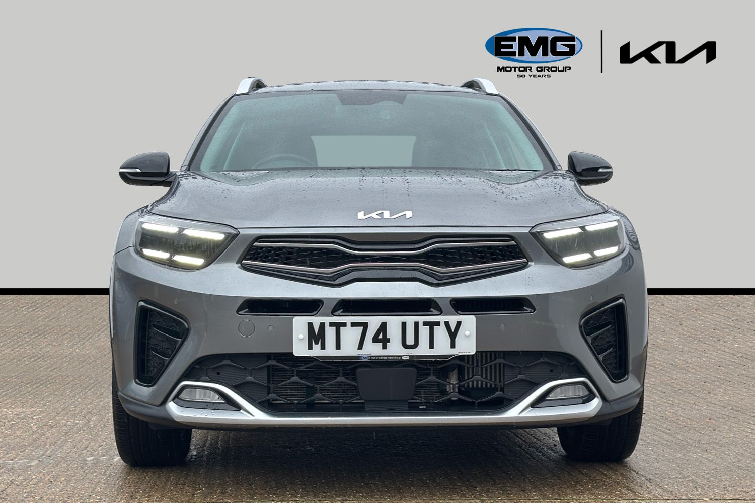 Used Kia Stonic 2024 for sale - 76705310: Photo 2