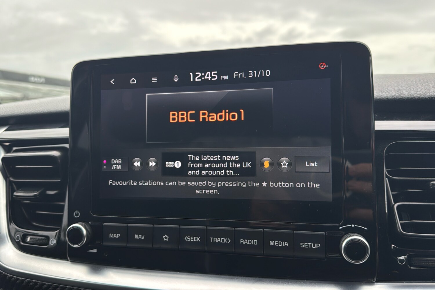 Used Kia Stonic 2024 for sale - 76705310: Photo 21