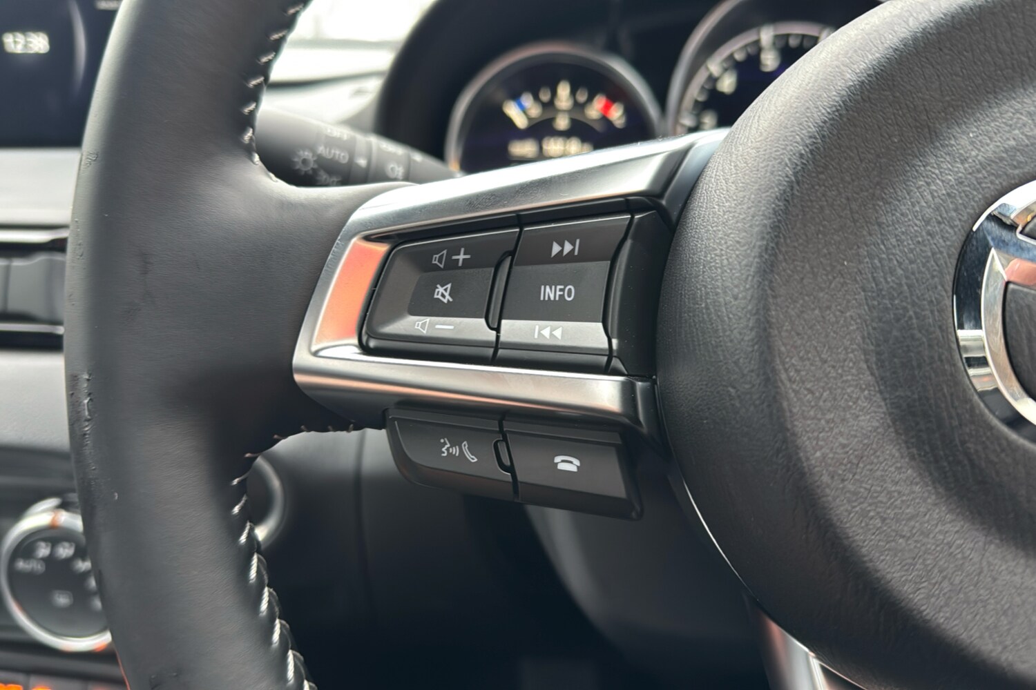 Used Mazda MX-5 2025 for sale - 77219878: Photo 17