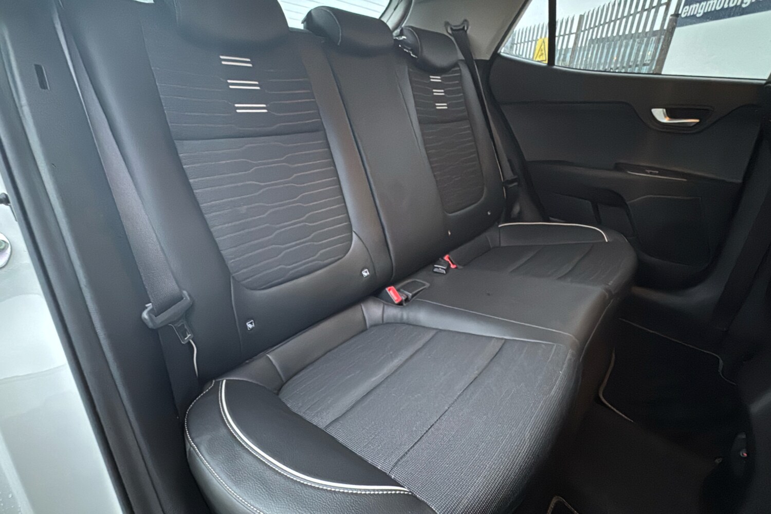 Used Kia Stonic 2023 for sale - 77429410: Photo 12