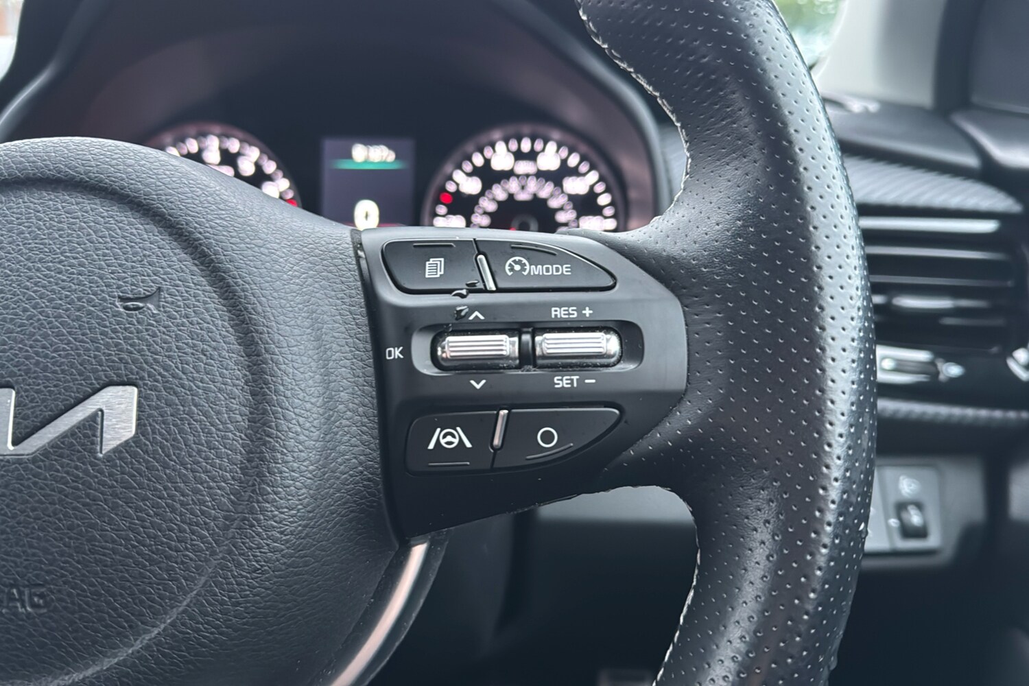 Used Kia Stonic 2023 for sale - 77429410: Photo 18