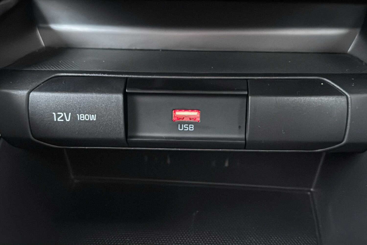 Used Kia Stonic 2023 for sale - 77429410: Photo 28