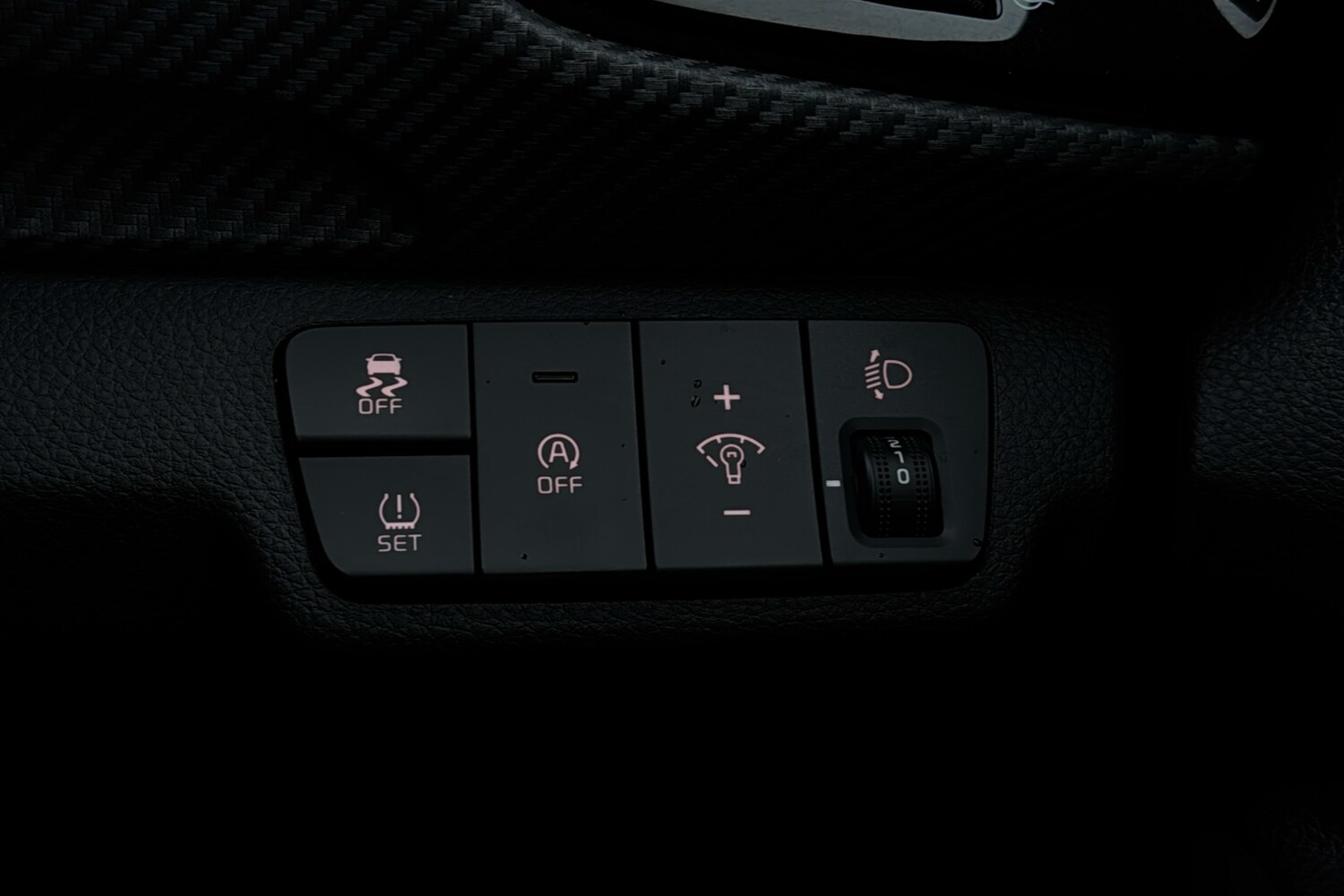 Used Kia Stonic 2023 for sale - 77429410: Photo 29