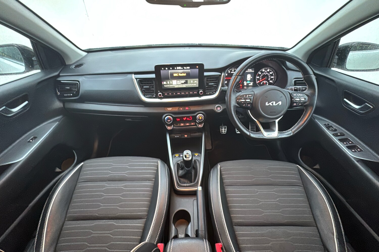 Used Kia Stonic 2023 for sale - 77429410: Photo 9