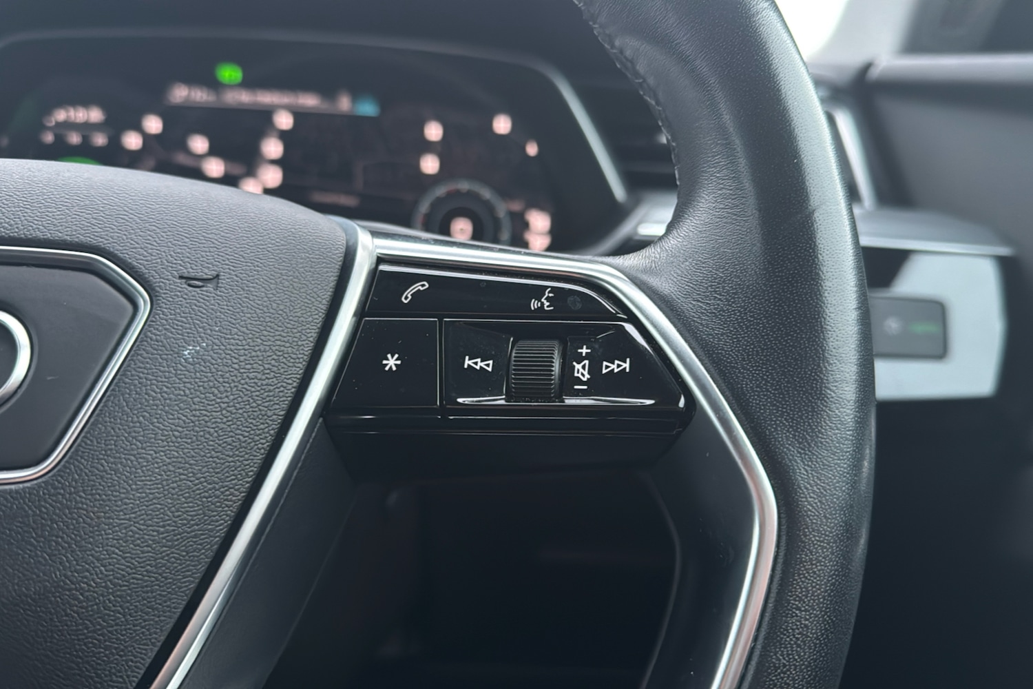 Used Audi e-tron 2021 for sale - 77541040: Photo 18