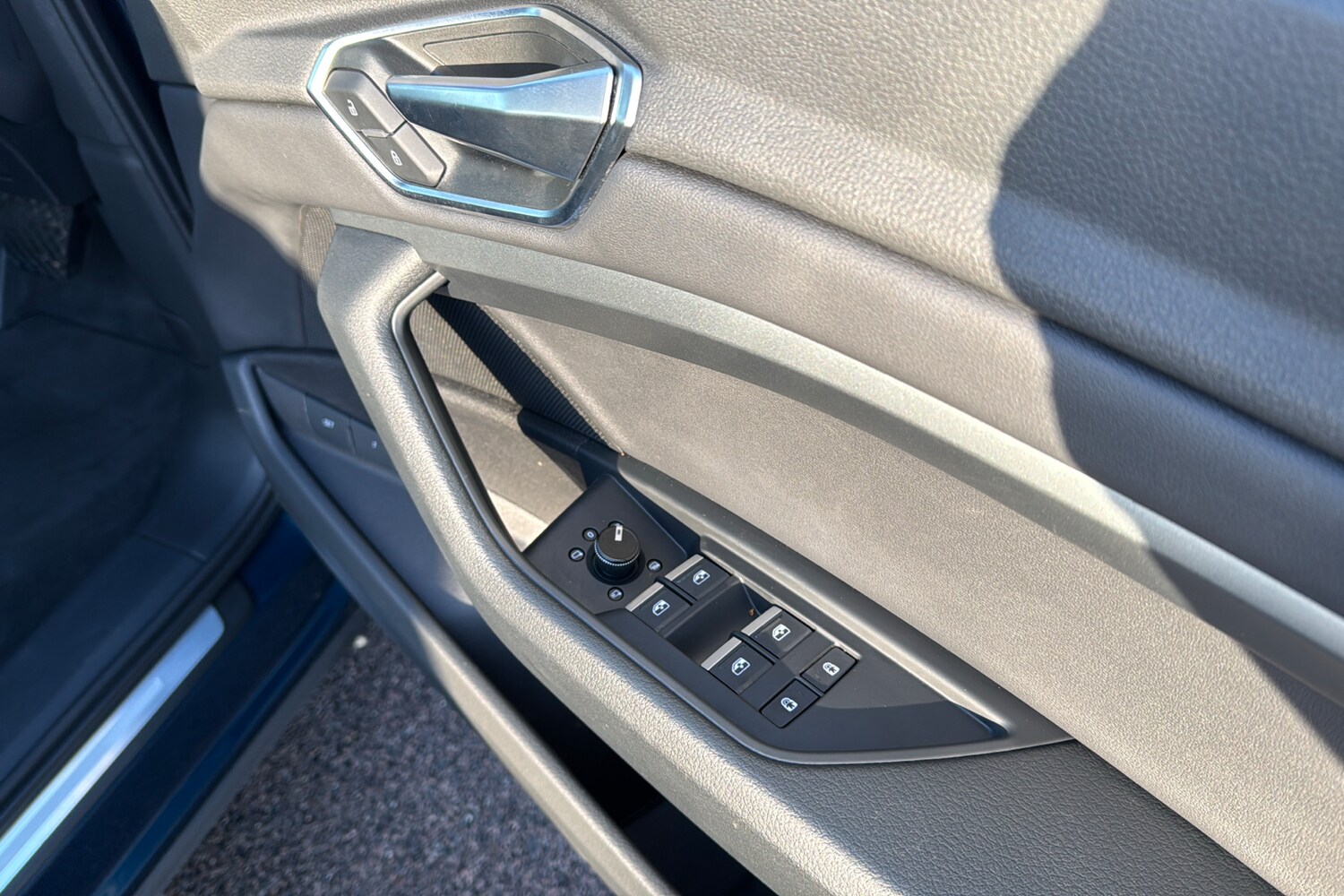 Used Audi e-tron 2021 for sale - 77541040: Photo 48