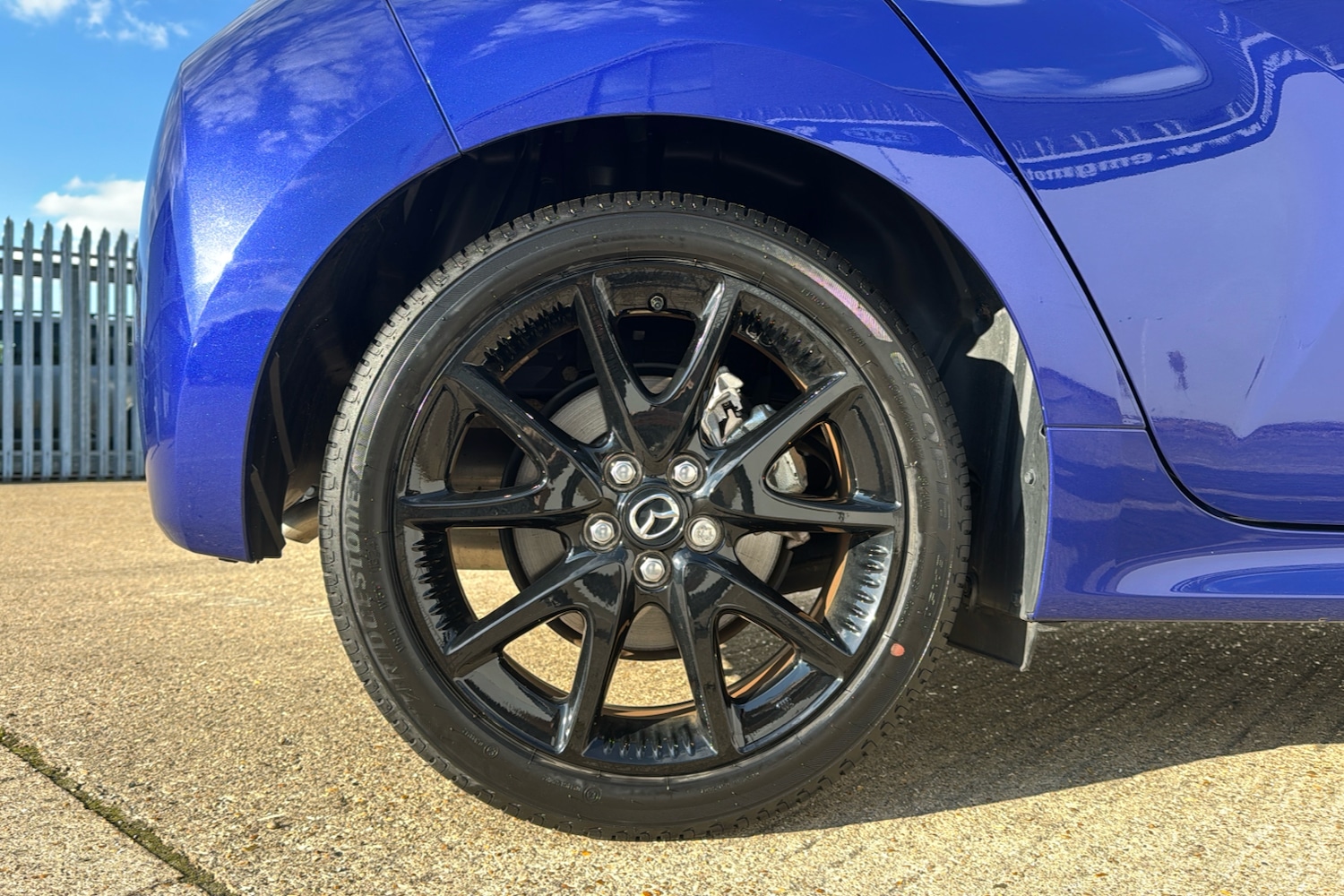 Used Mazda Mazda2 HYBRID 2024 for sale - 77058350: Photo 8