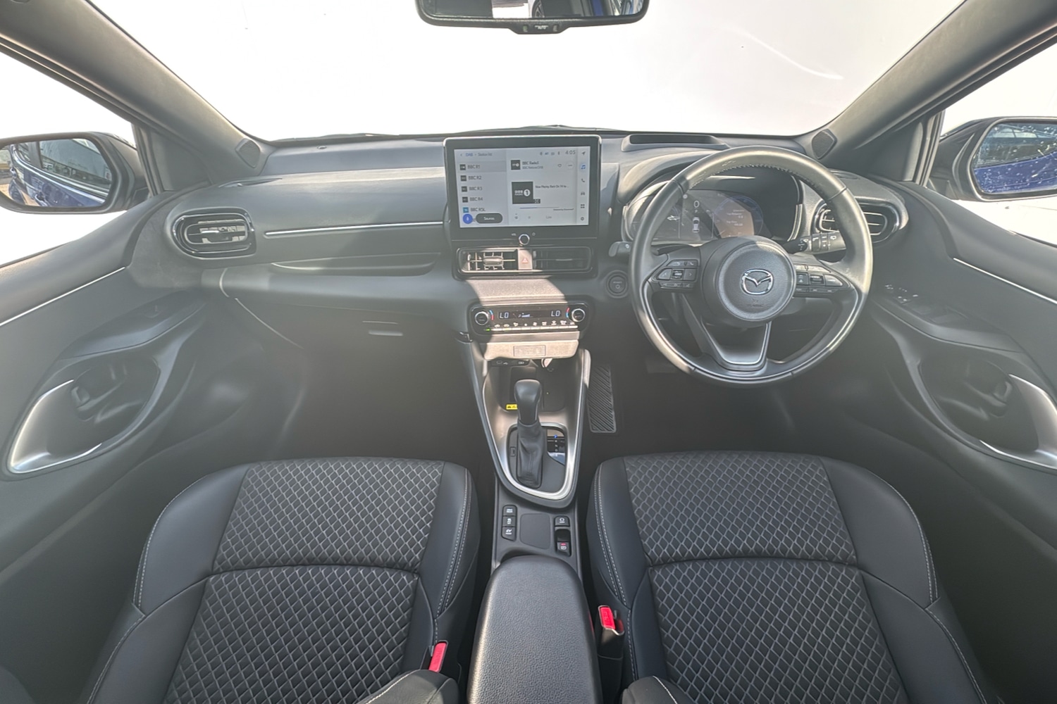 Used Mazda Mazda2 HYBRID 2024 for sale - 77058350: Photo 9