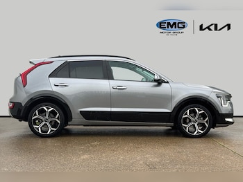 Used Kia Niro 2024 for sale - 76442600: Photo
