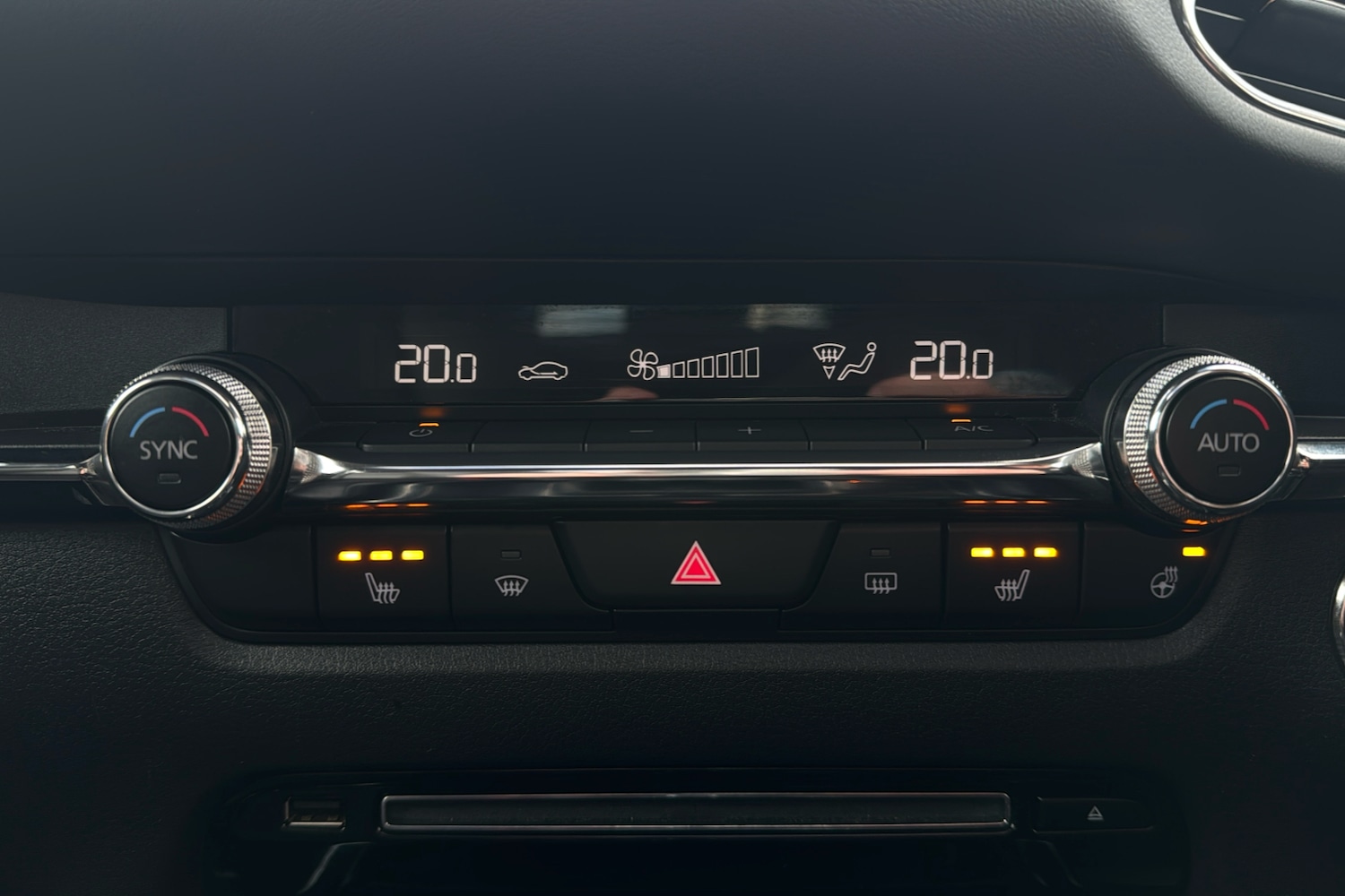 Used Mazda CX-30 2020 for sale - 76287727: Photo 16