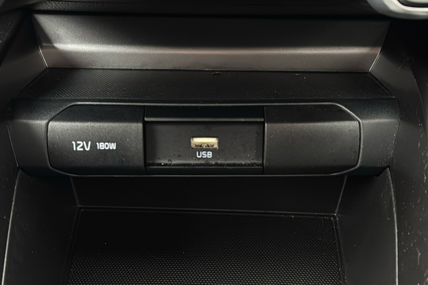 Used Kia Stonic 2024 for sale - 77601777: Photo 22