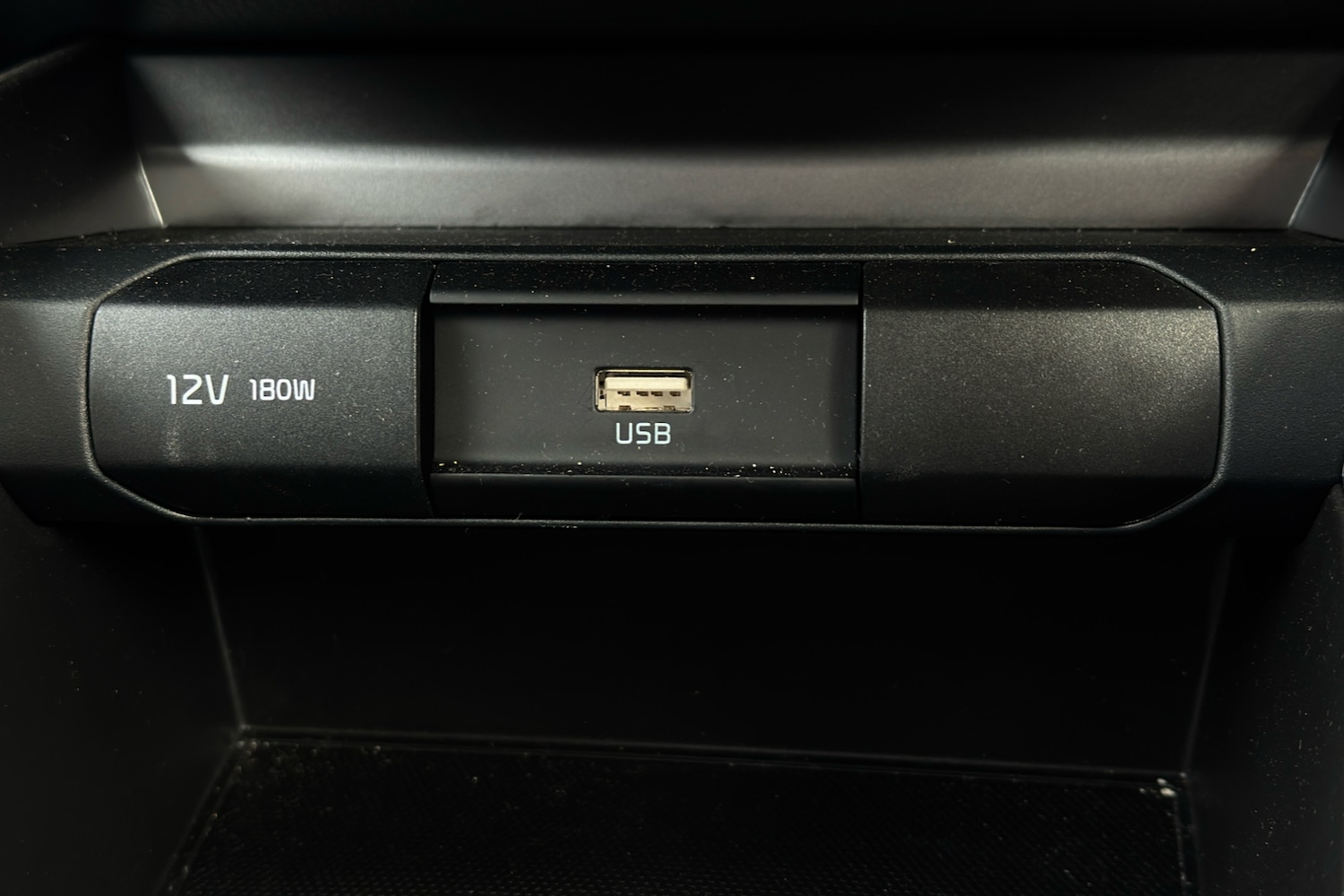 Used Kia Stonic 2025 for sale - 76316075: Photo 22
