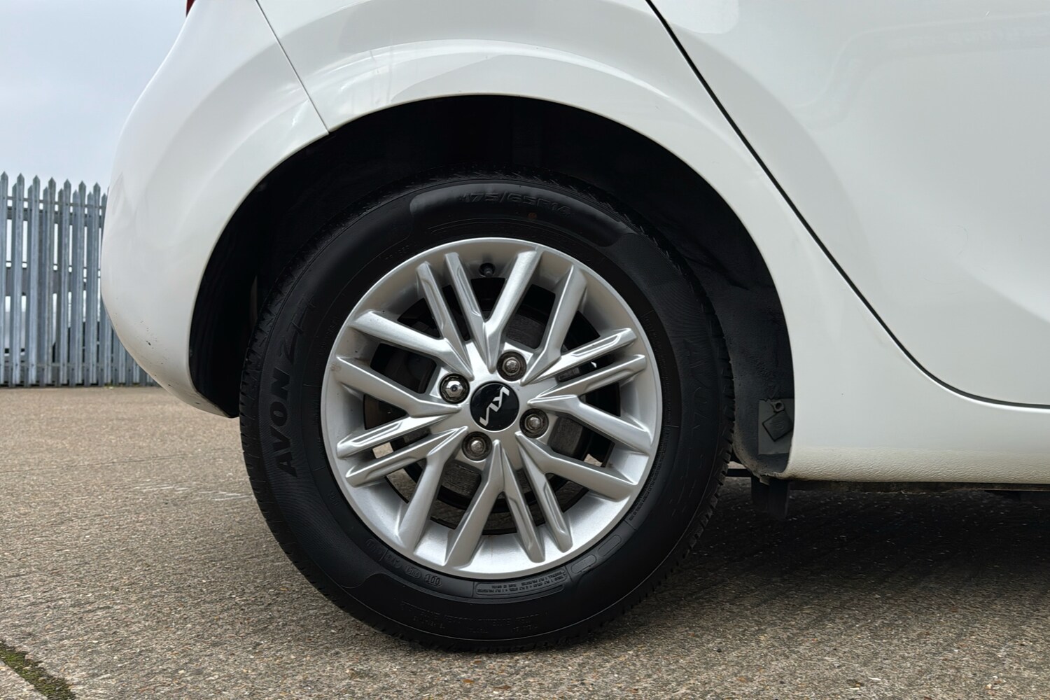 Used Kia Picanto 2023 for sale - 77815235: Photo 8