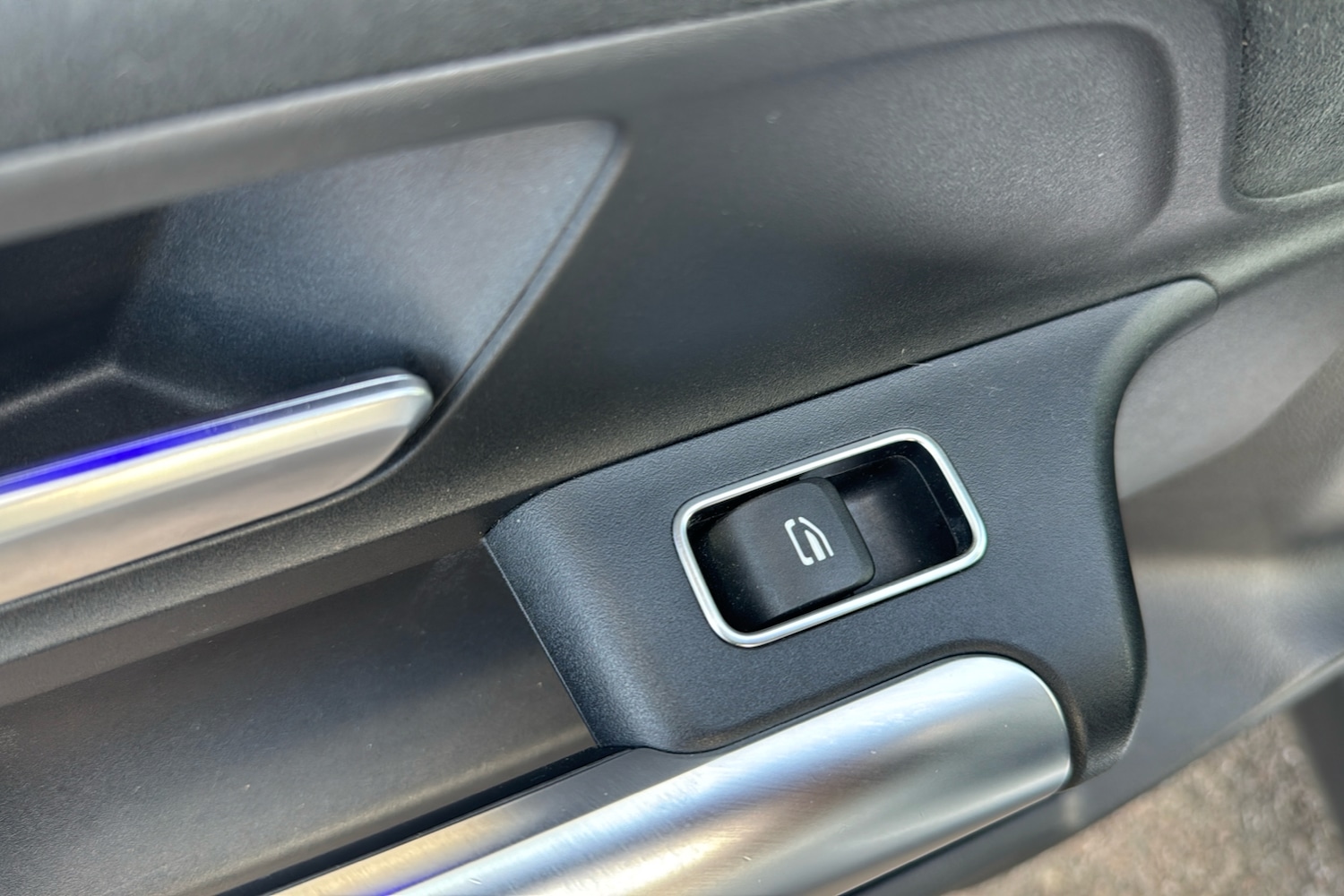 Used Mercedes-Benz EQA 2021 for sale - 76705339: Photo 36