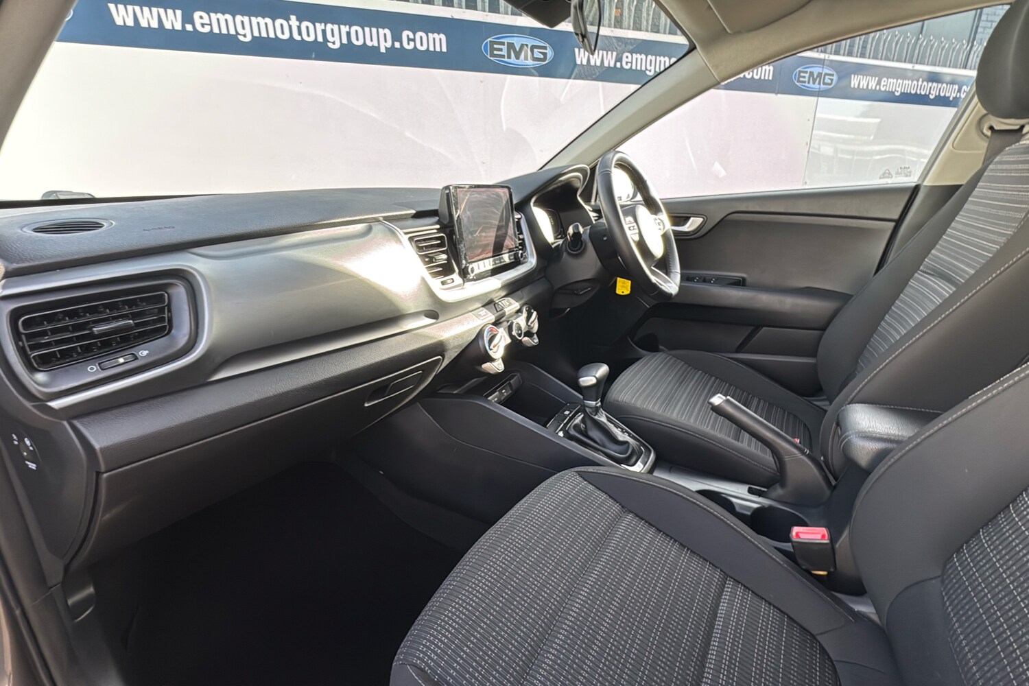 Used Kia Stonic 2024 for sale - 76390860: Photo 11