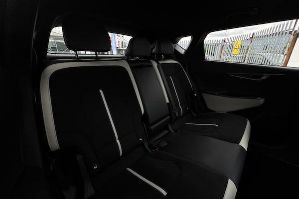 Used Kia EV6 2024 for sale - 76133539: Photo 12