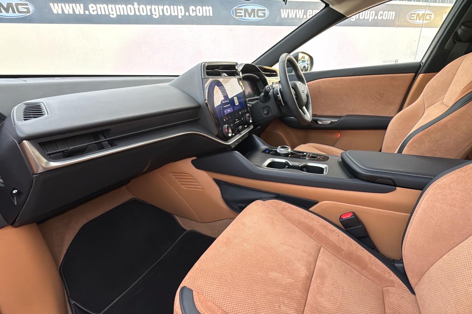 Used Lexus RZ 2024 for sale - 76705389: Photo 11