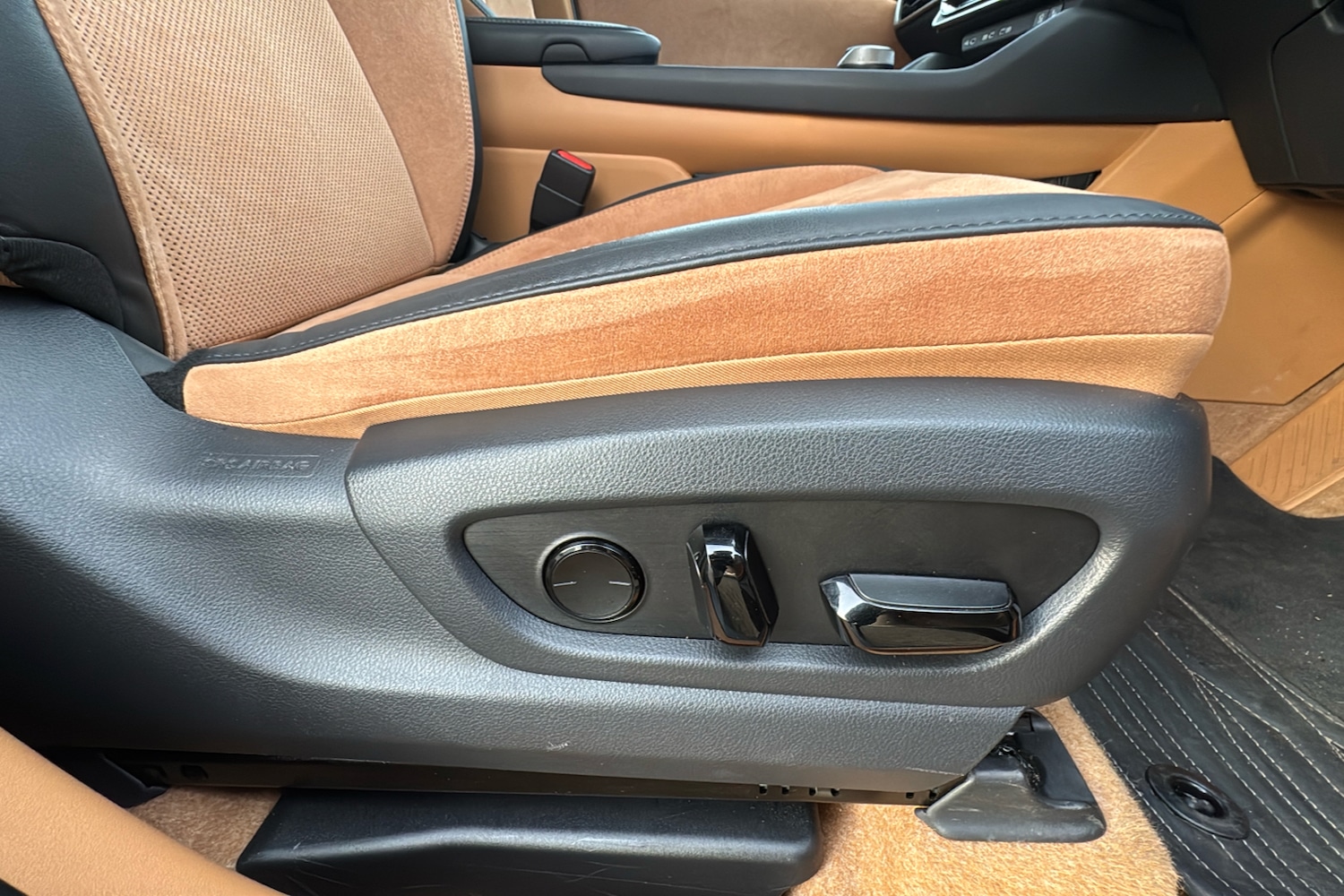 Used Lexus RZ 2024 for sale - 76705389: Photo 24