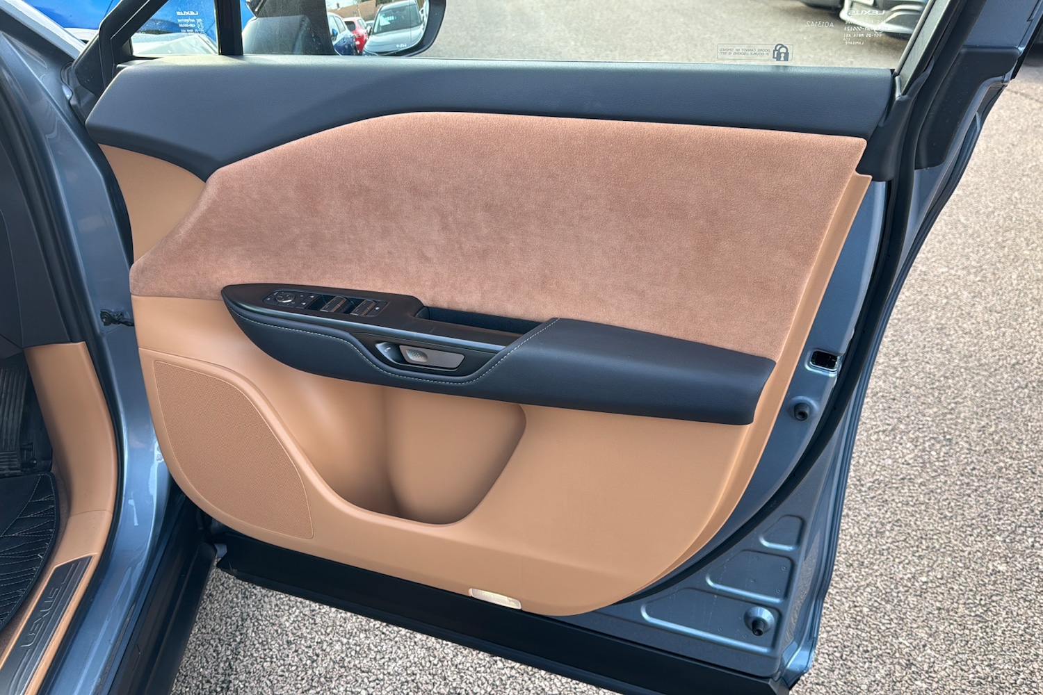 Used Lexus RZ 2024 for sale - 76705389: Photo 48