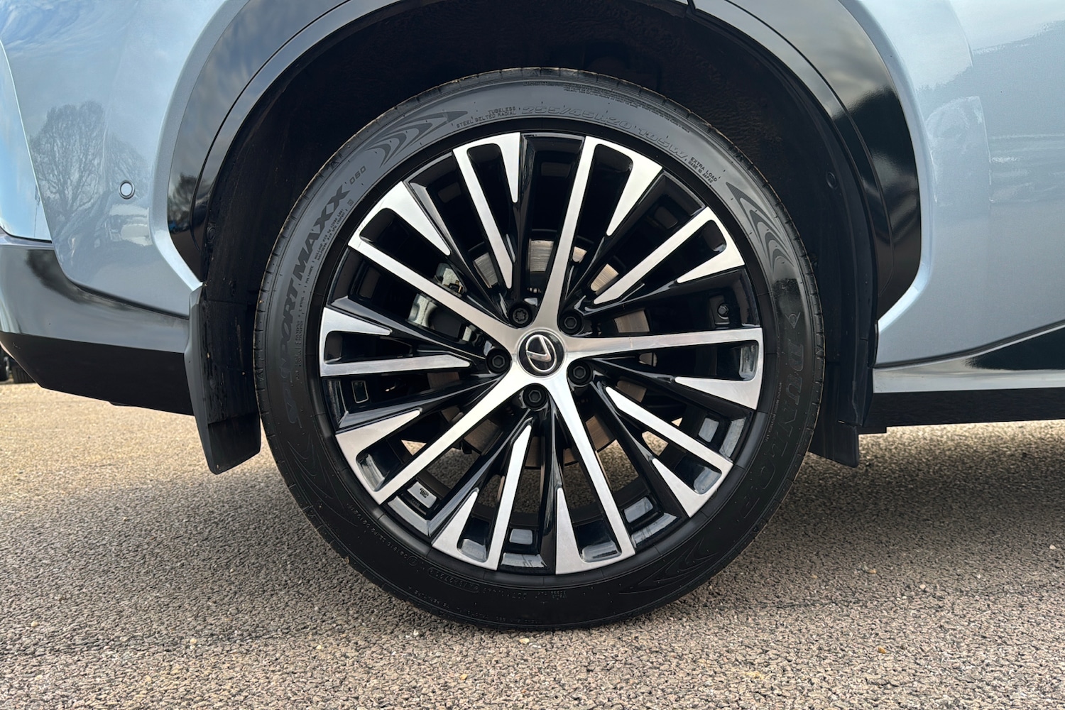 Used Lexus RZ 2024 for sale - 76705389: Photo 8