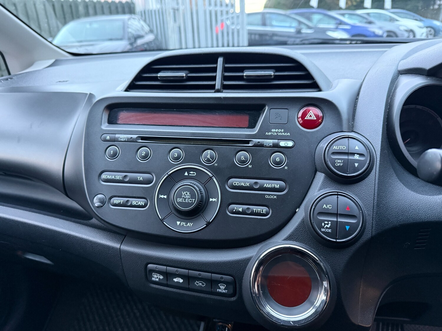 Used Honda Jazz 2012 for sale - 76736105: Photo 15