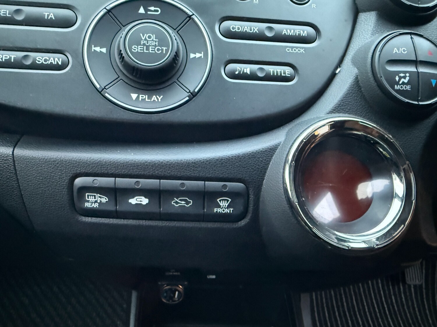 Used Honda Jazz 2012 for sale - 76736105: Photo 16