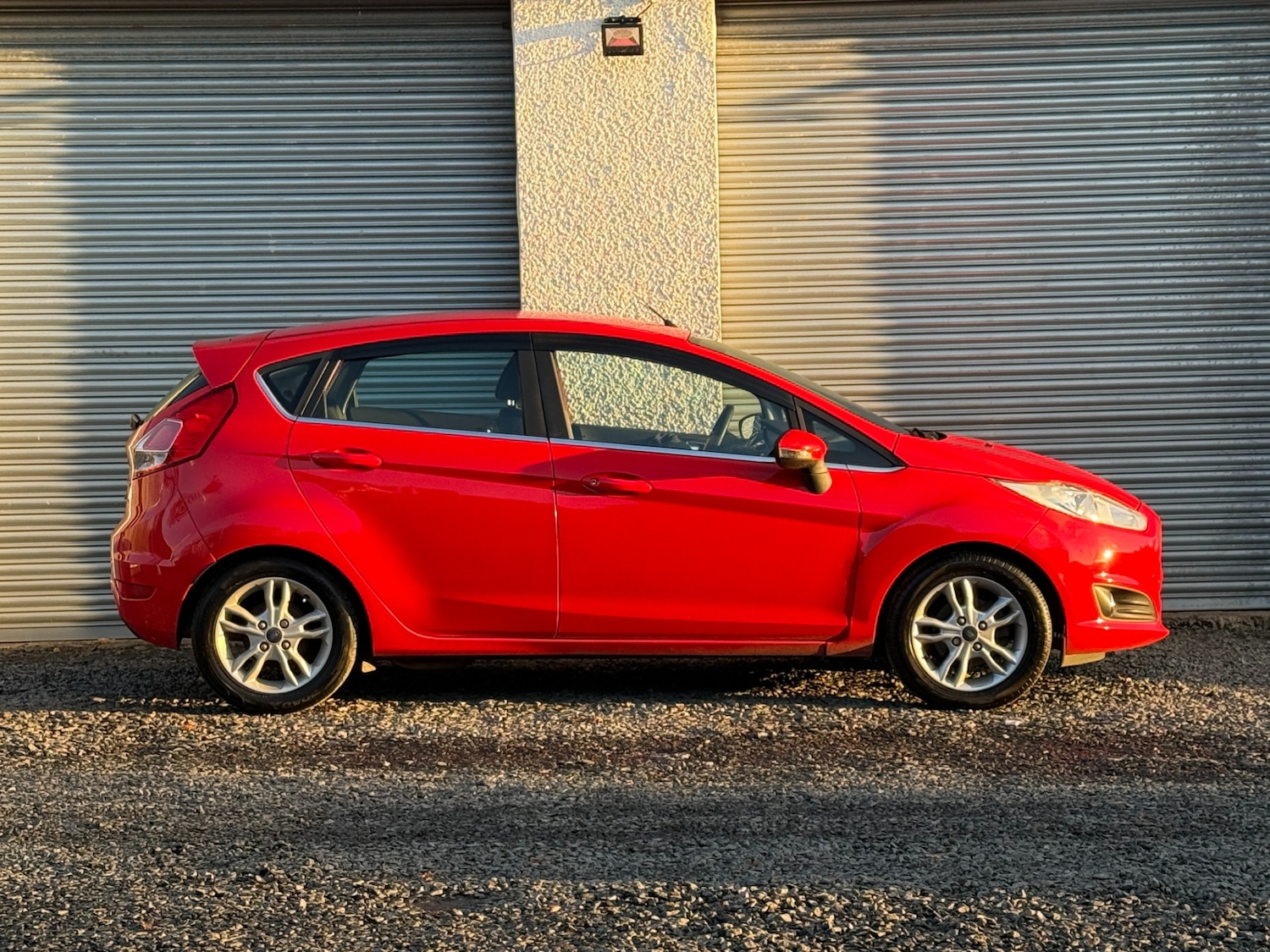 Used Ford Fiesta 2015 for sale - 76735695: Photo 3
