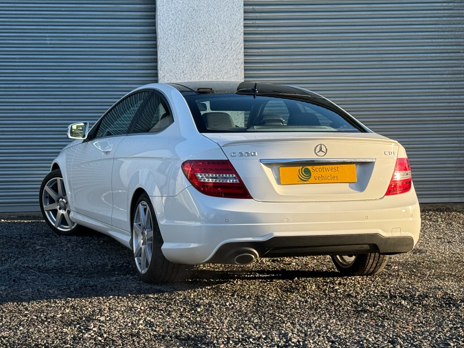 Used Mercedes-Benz C Class 2015 for sale - 76734617: Photo 10