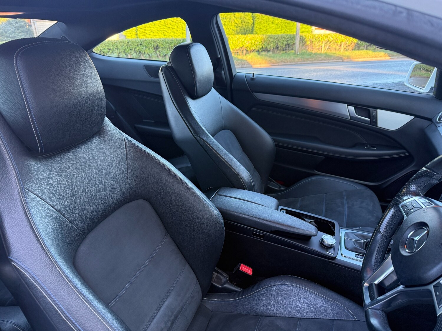 Used Mercedes-Benz C Class 2015 for sale - 76734617: Photo 12