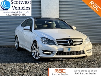 Used Mercedes-Benz C Class 2015 for sale - 76734617: Photo