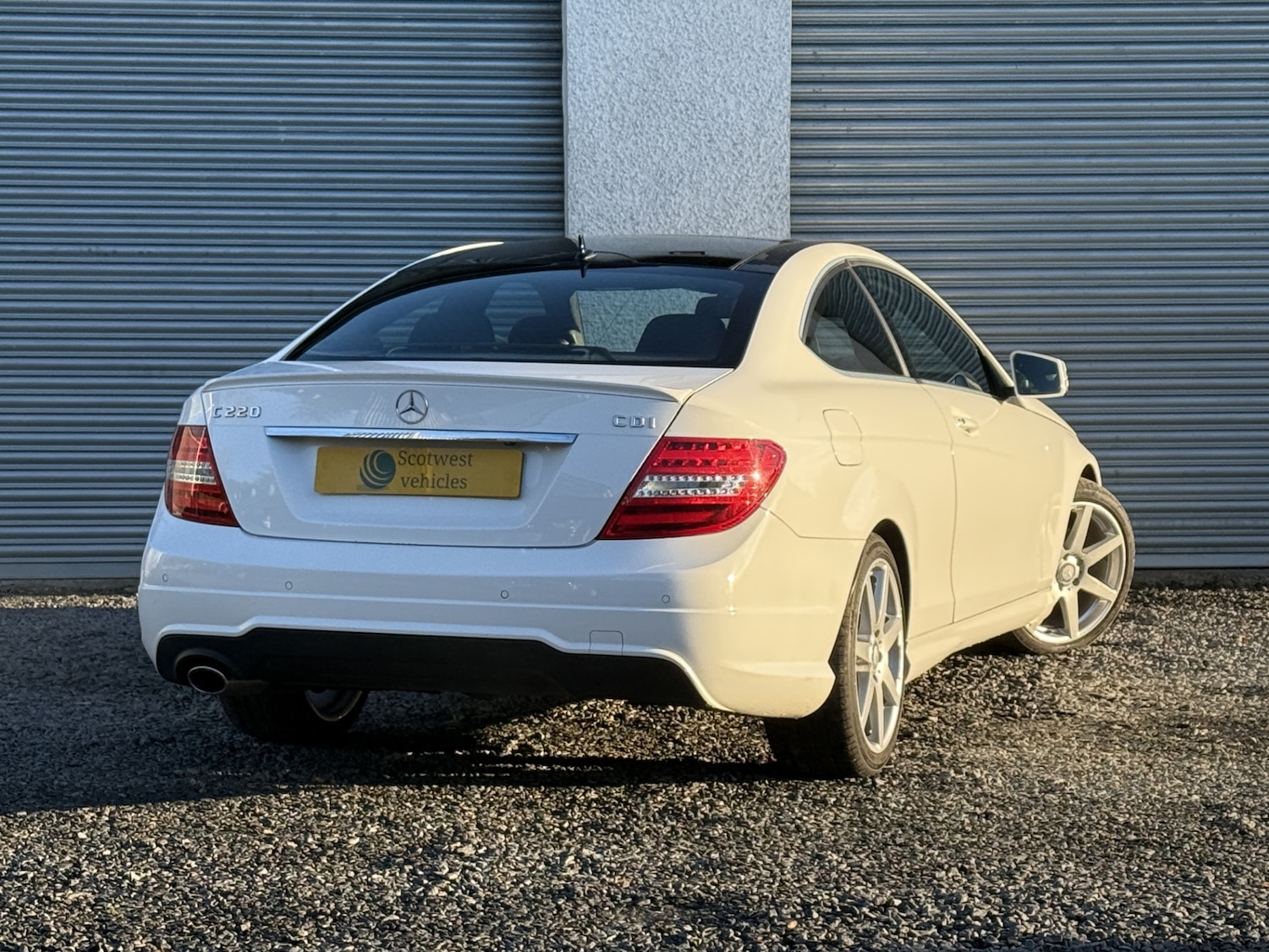 Used Mercedes-Benz C Class 2015 for sale - 76734617: Photo 5