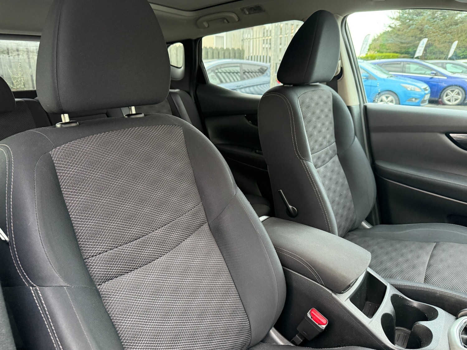 Used Nissan Qashqai 2014 for sale - 76737980: Photo 11