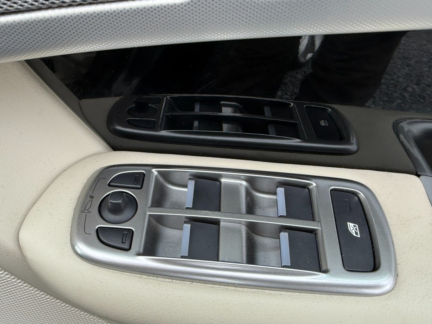 Used Jaguar XF 2015 for sale - 76736119: Photo 15