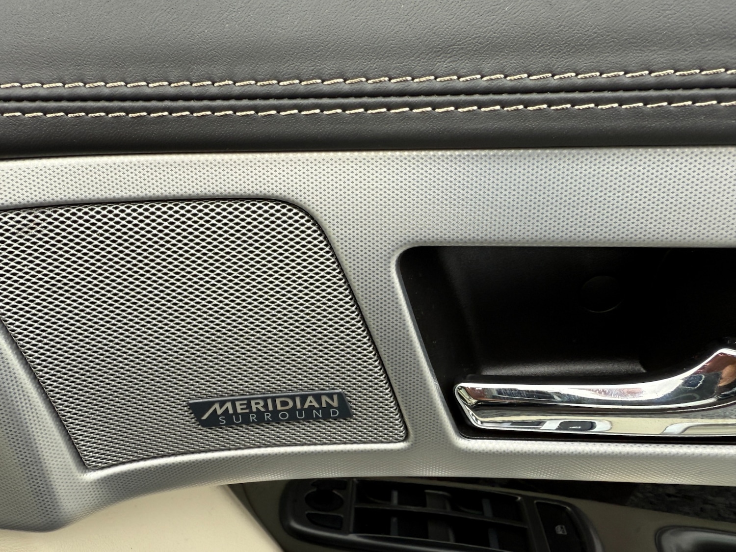 Used Jaguar XF 2015 for sale - 76736119: Photo 17