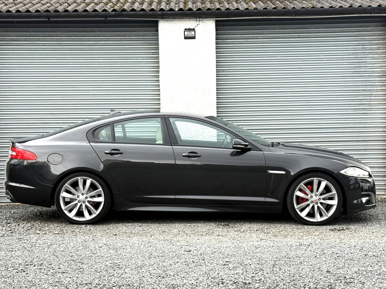 Used Jaguar XF 2015 for sale - 76736119: Photo 3