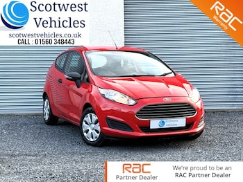 Used Ford Fiesta 2015 for sale - 77234427: Photo