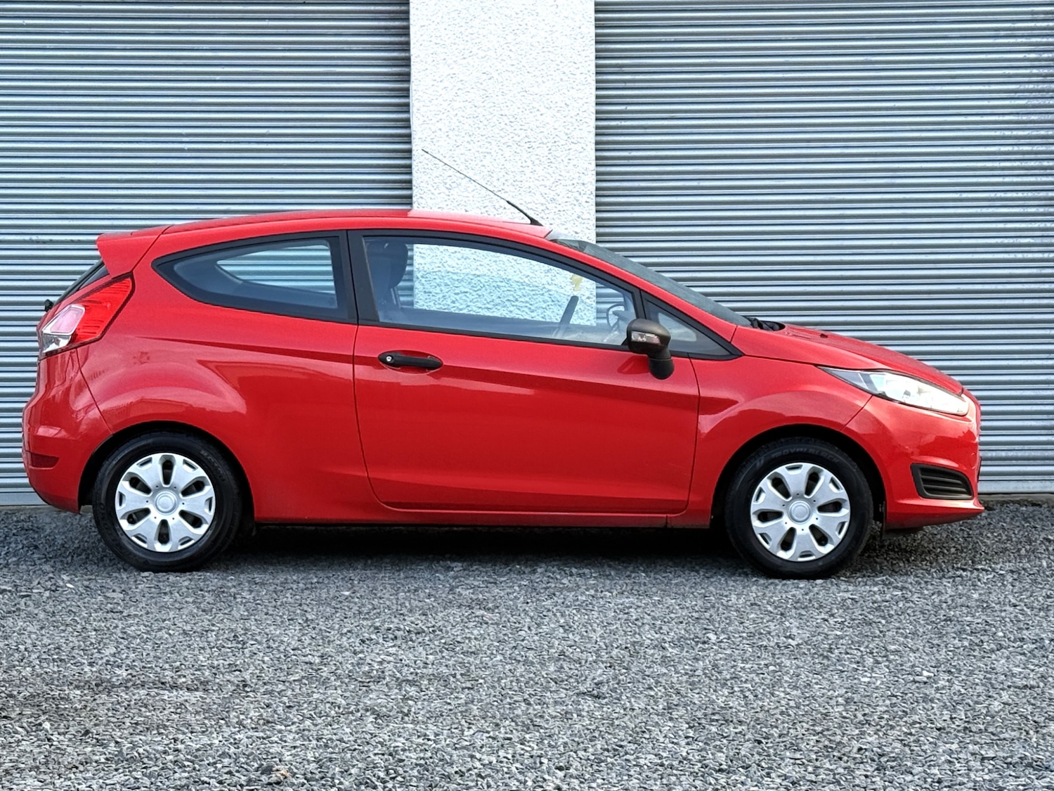 Used Ford Fiesta 2015 for sale - 77234427: Photo 3