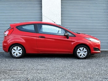Used Ford Fiesta 2015 for sale - 77234427: Photo