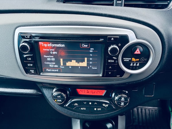 Used Toyota Yaris 2014 for sale - 76224951: Photo 27