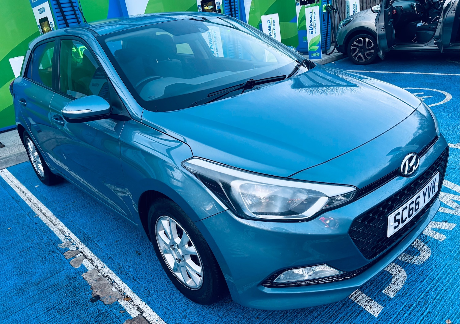 Used Hyundai i20 2017 for sale - 76748521: Photo 9