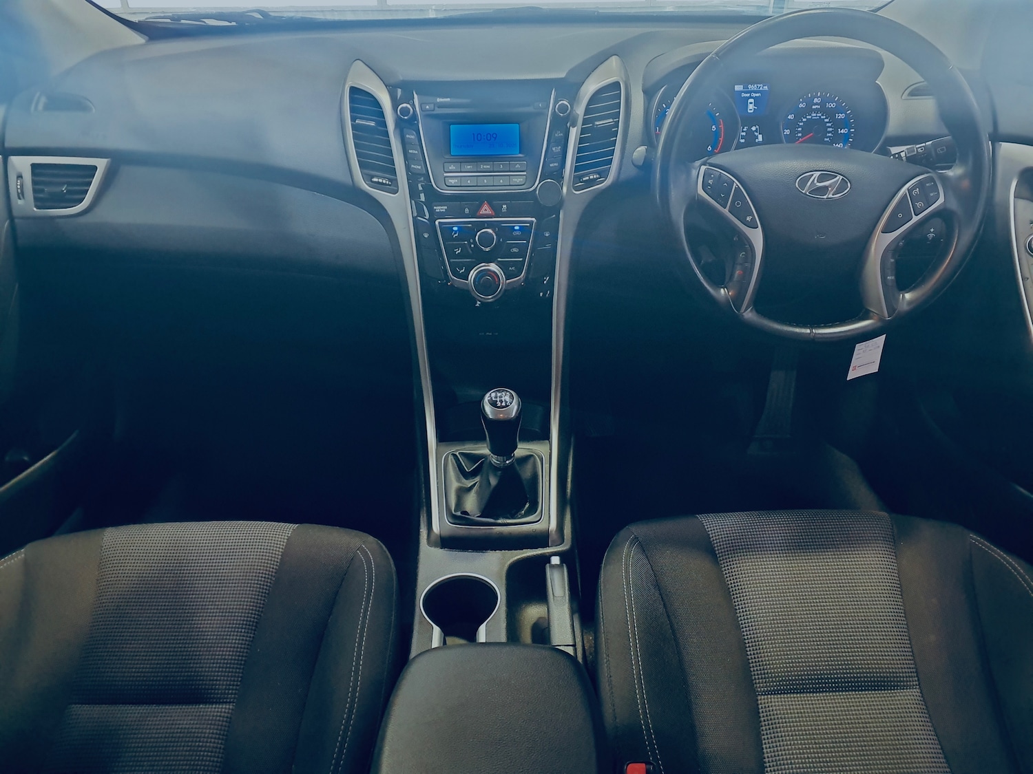 Used Hyundai i30 2014 for sale - 76563151: Photo 9