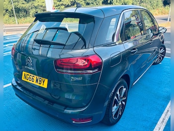 Used Citroen C4 Picasso 2017 for sale - 79304450: Photo