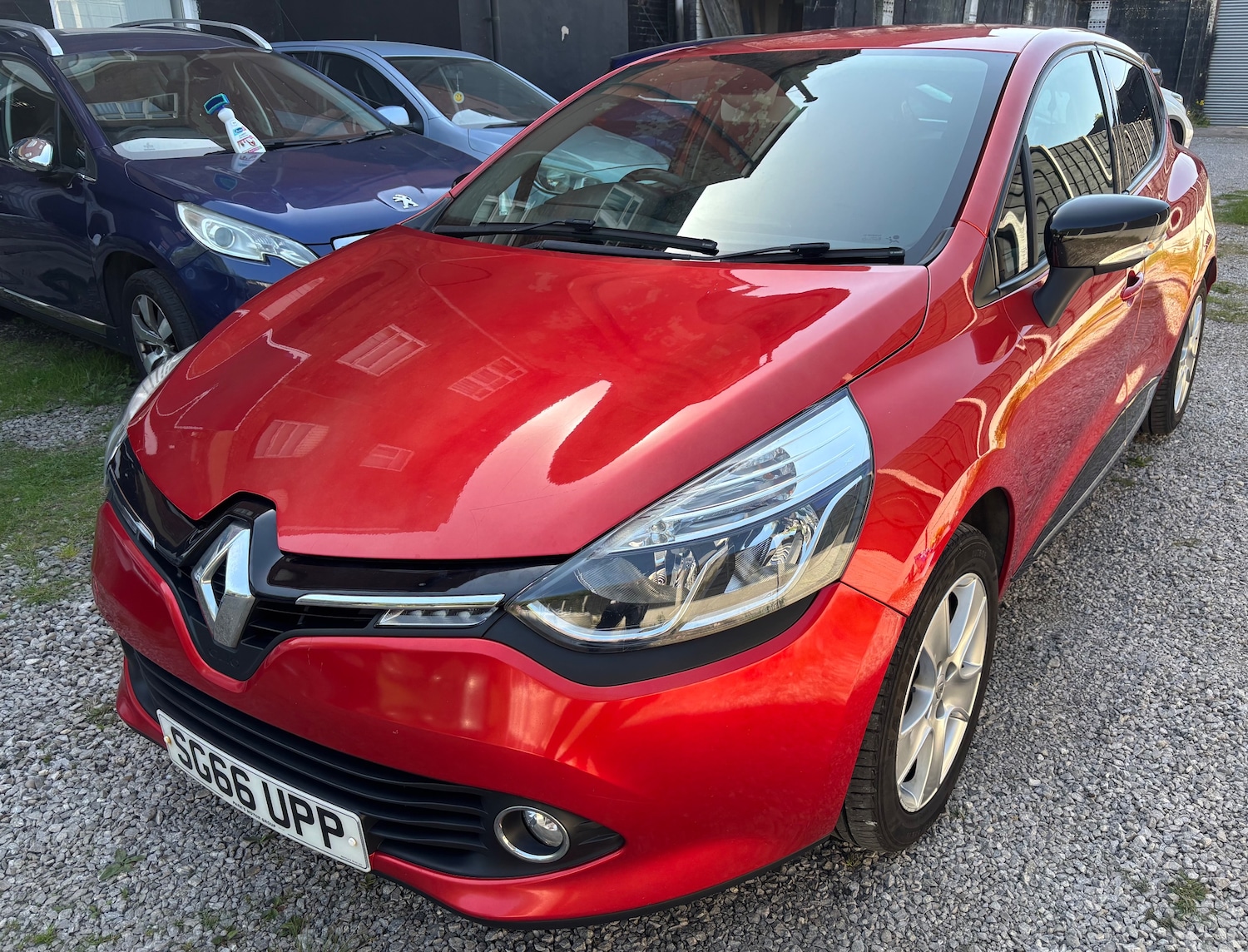 Used Renault Clio 2016 for sale - 76563150: Photo 32