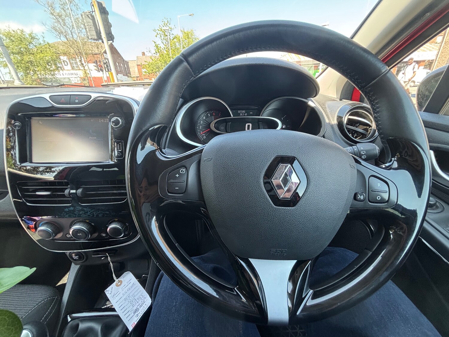 Used Renault Clio 2016 for sale - 76563150: Photo 38