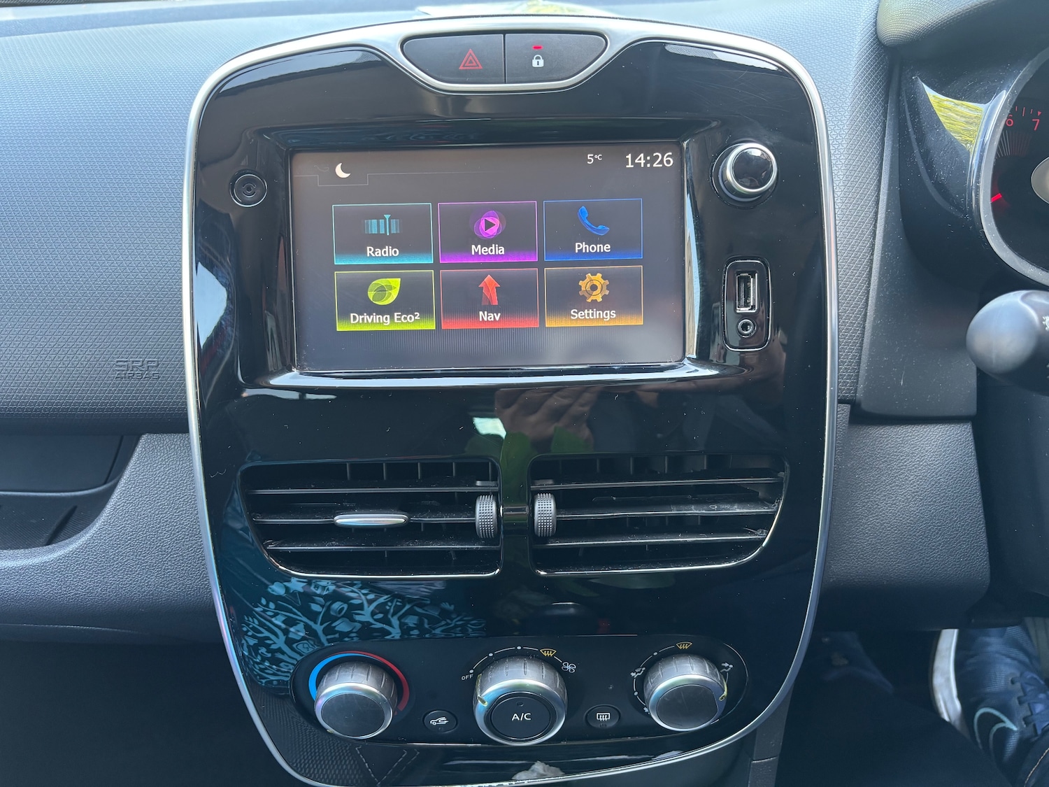 Used Renault Clio 2016 for sale - 76563150: Photo 9